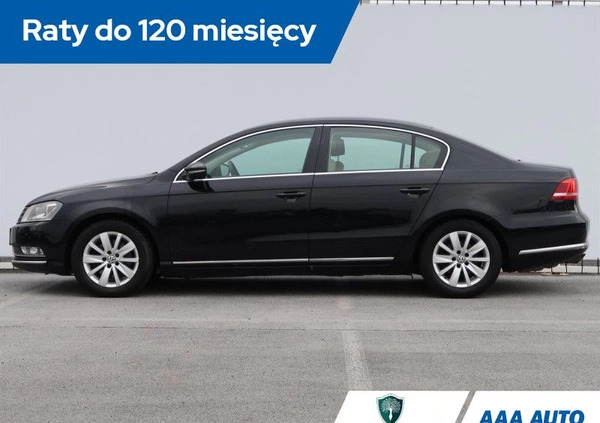 Volkswagen Passat cena 21000 przebieg: 308122, rok produkcji 2012 z Złoty Stok małe 379